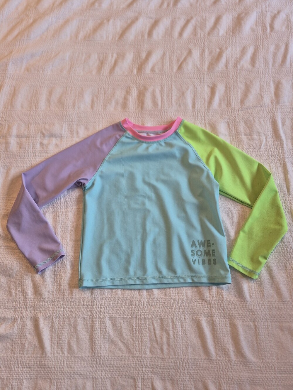 Rockets of Awesome size 6 color block swim rash guard 1 spot on back VGUC